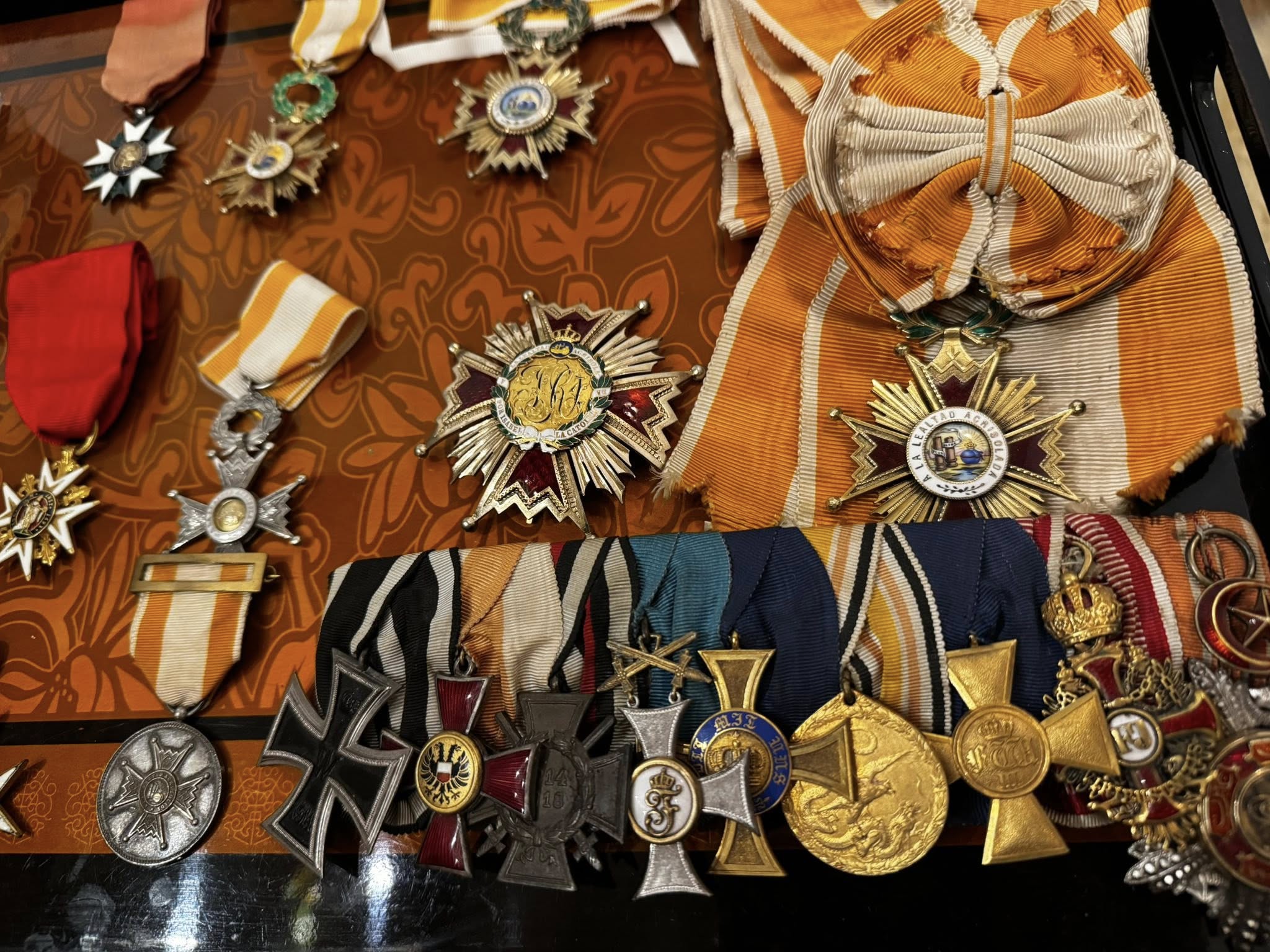 Vodeni ogled ene najbogatejših falerističnih zbirk na svetu - Heraldica Slovenica